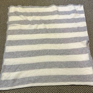 Vineyard Vines cashmere poncho